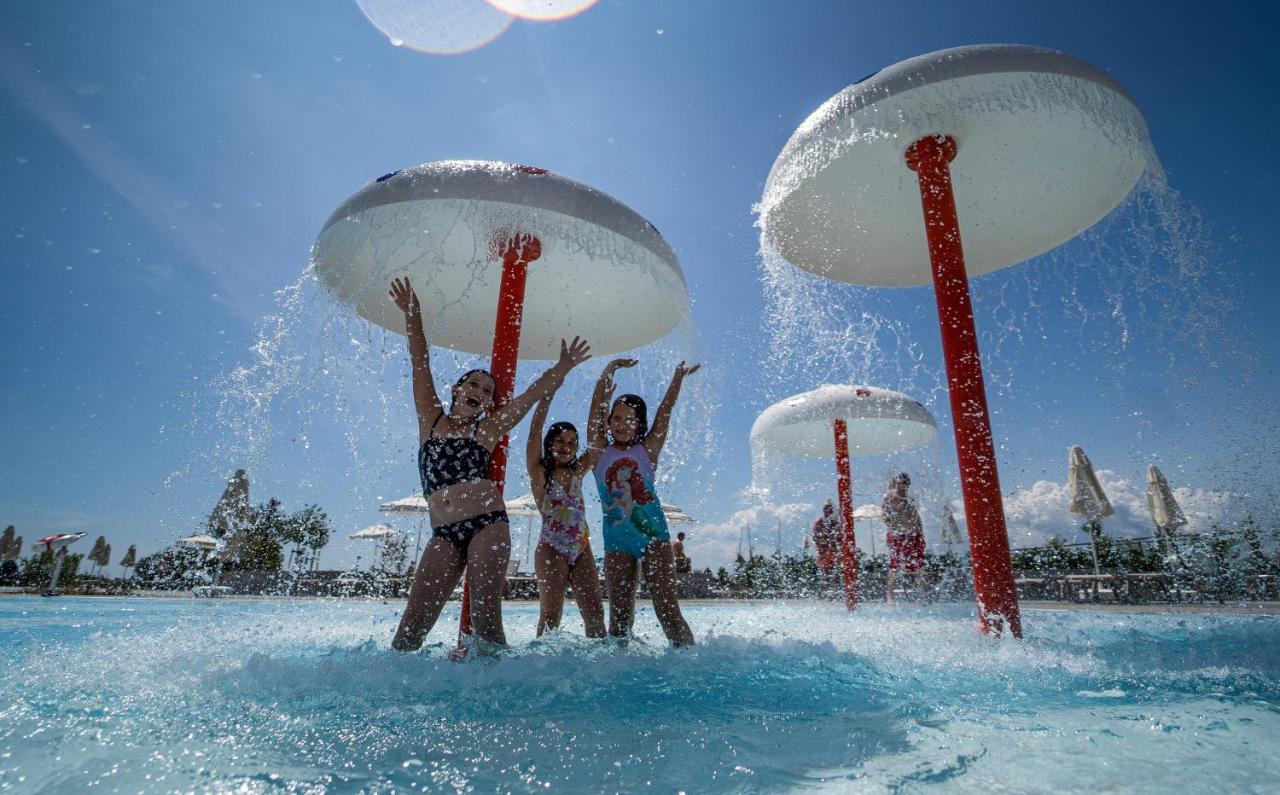 Wave Resort - Ultra All Inclusive Pomorie Esterno foto